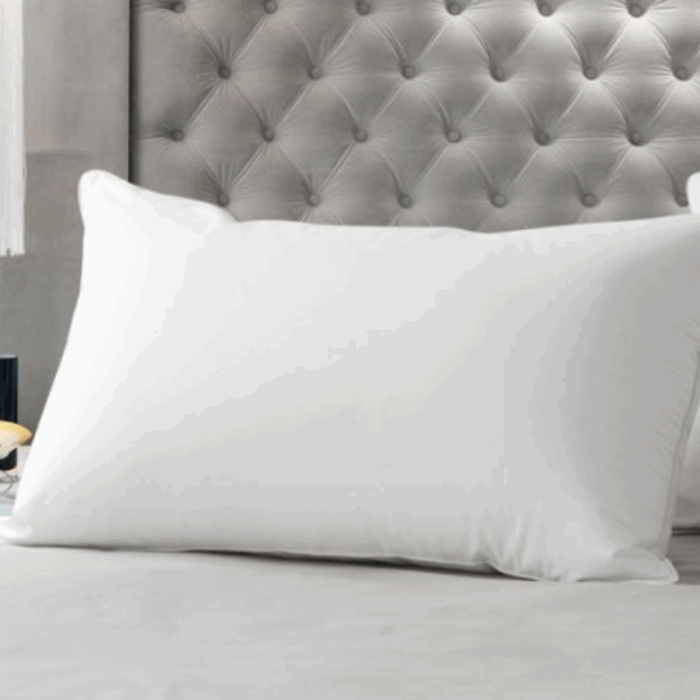 Kuyani Pillow